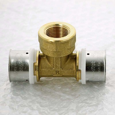 Тройник пресс-В UNI-FITT 32х3/4'х32