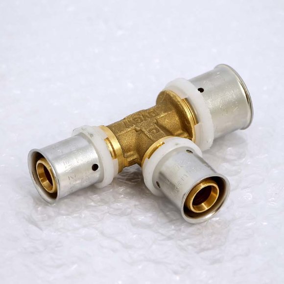 Тройник пресс UNI-FITT 26х20х20 Тройник пресс UNI-FITT 26х20х20