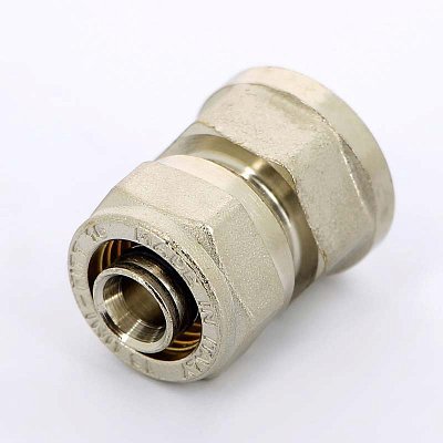 Муфта обжим-В никелированная UNI-FITT 16х1/2"